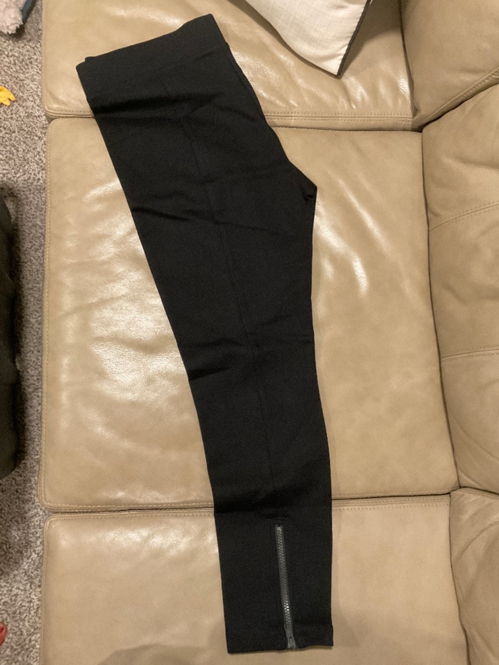 New in bag large Cabi zippered leggings